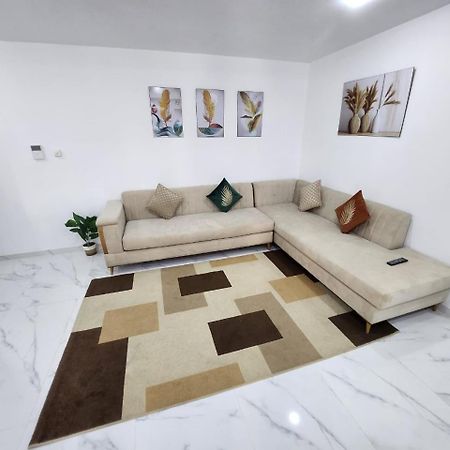 Appartamento Elegant S1 Meuble Garde A Ariana -Tunis Esterno foto