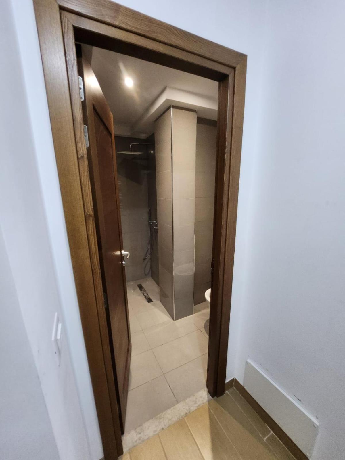 Appartamento Elegant S1 Meuble Garde A Ariana -Tunis Esterno foto