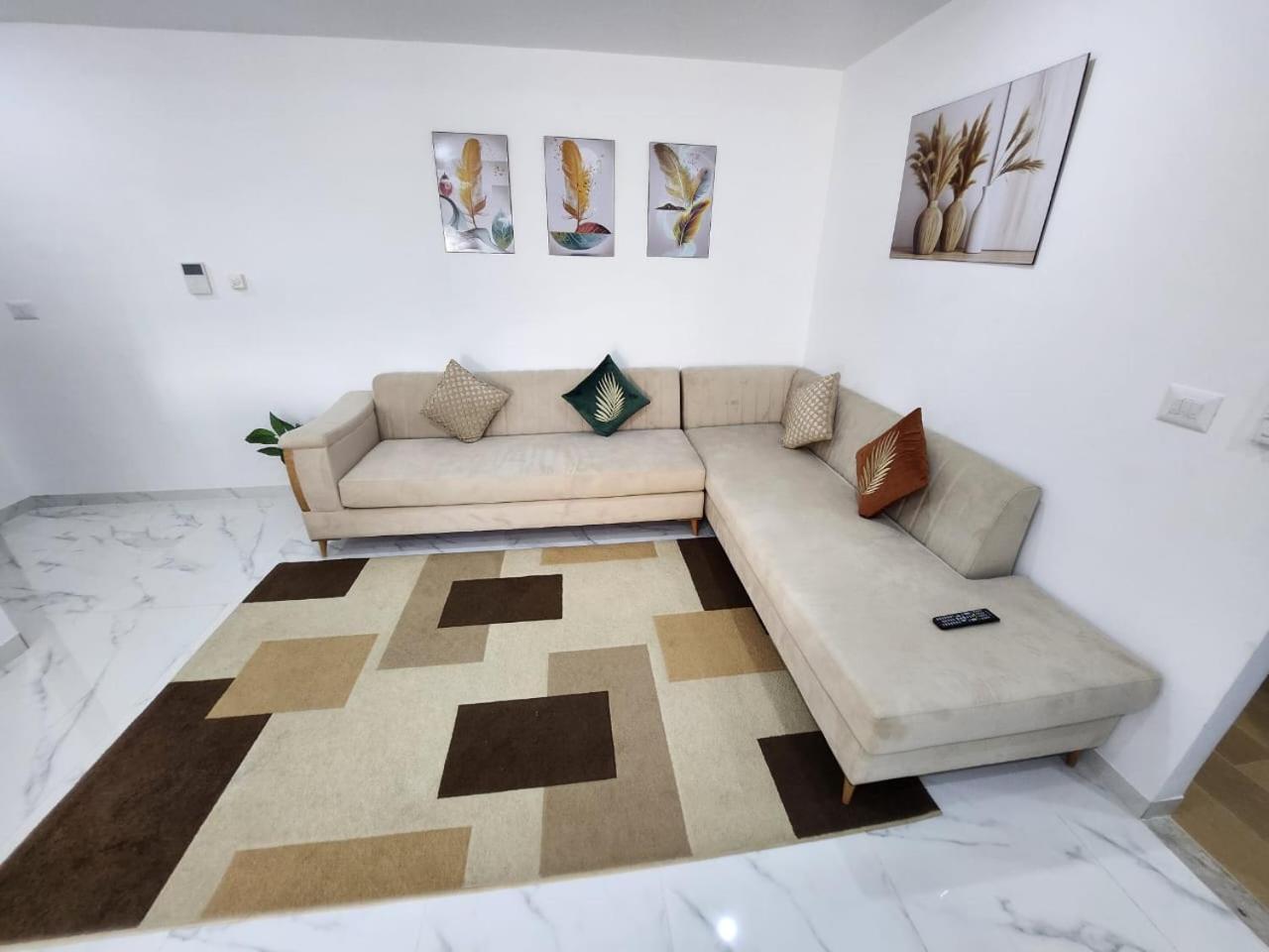 Appartamento Elegant S1 Meuble Garde A Ariana -Tunis Esterno foto